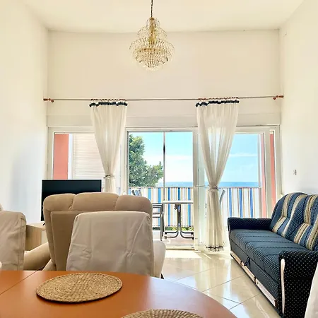 Elaine's View * Umago