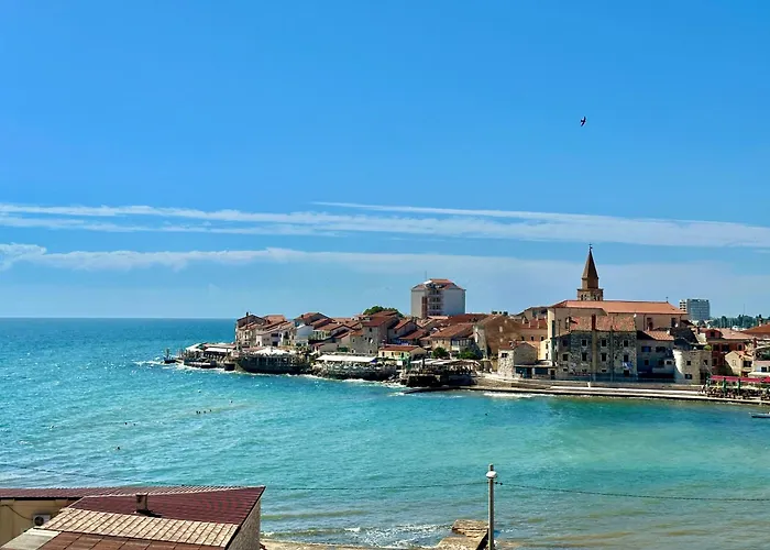 Elaine's View Apartamento *